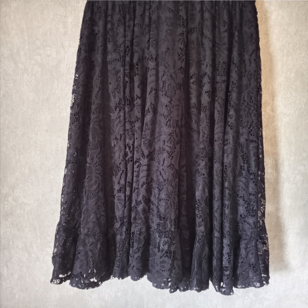 TORRID Black lace keyhole halter tiered skater dress plus size 1X - Picture 7 of 11